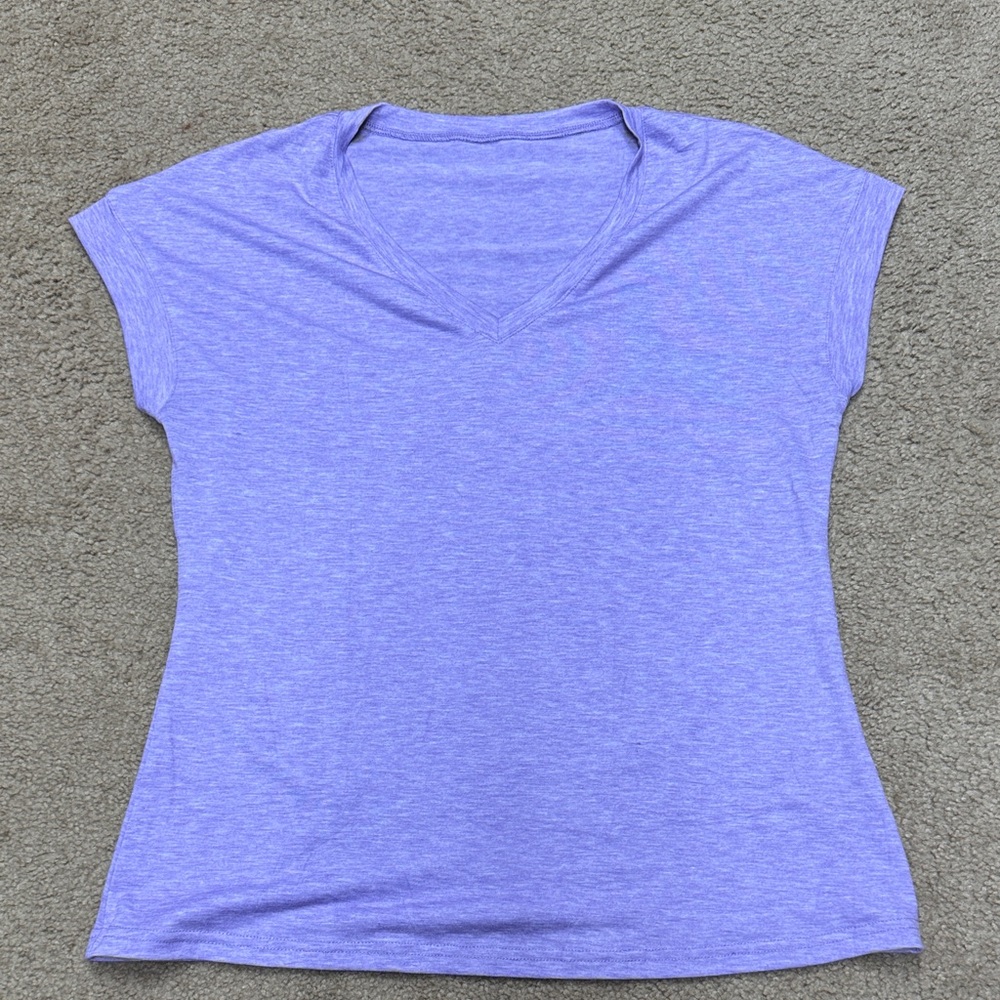 Women purple v-neck tee. Small